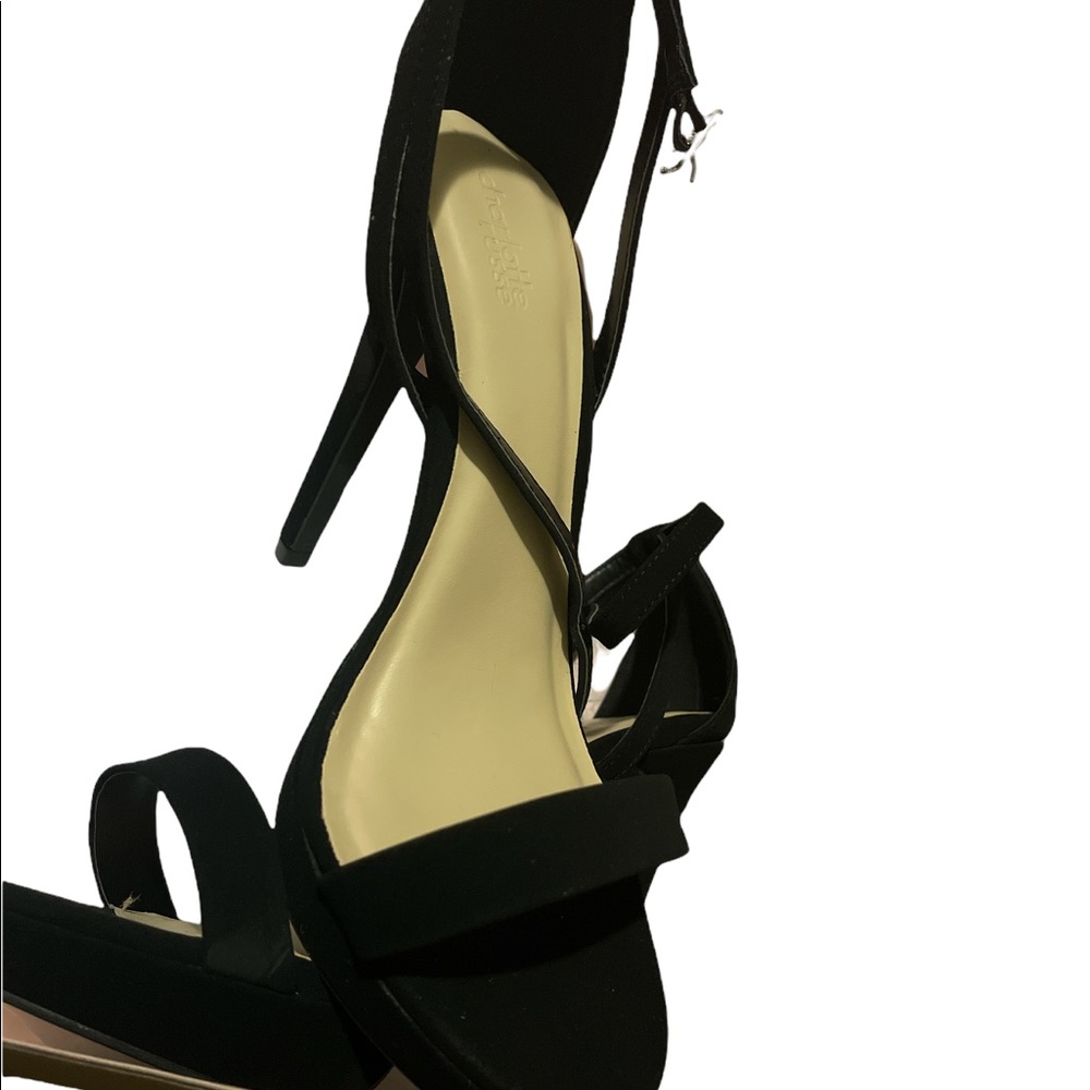 Cute 🥰 heels